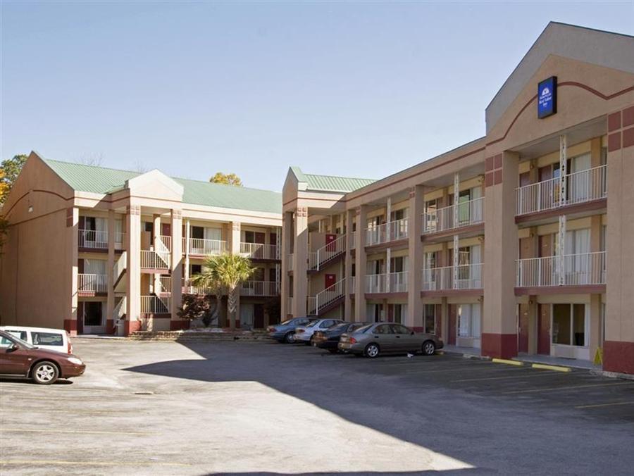 Red Roof Inn Plus+ Birmingham East - Irondale/Airport Exterior photo